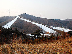 安波滑雪场远景