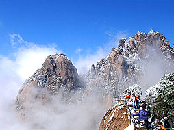 徽州红火过大年、游画里宏村、独赏冬季黄山怪石云海、黄山下沐浴温泉6日纯玩之旅(精华景点)