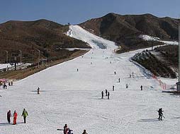 何家沟滑雪场1