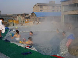 李官温泉
