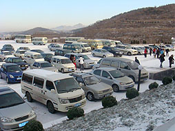 林海滑雪场停车场
