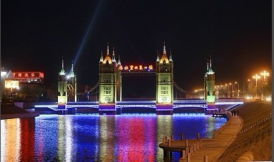 思拉堡大桥夜色