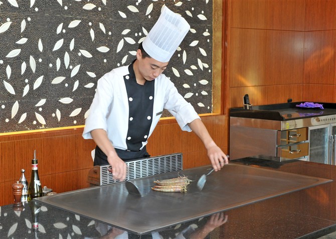 日式料理制作中