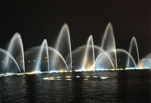 杭州西湖夜色-喷泉