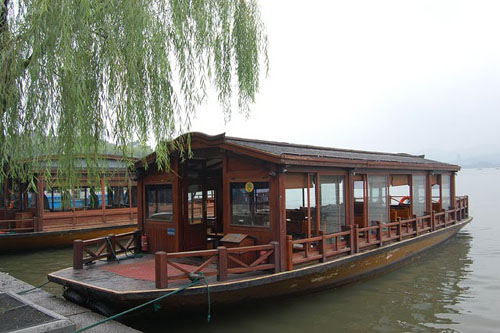 西湖游船