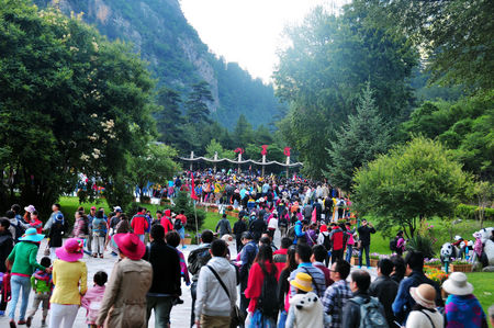 端午小长假九寨沟景区旅游形势喜人